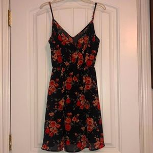 Black floral mini dress. Flowy. Size S